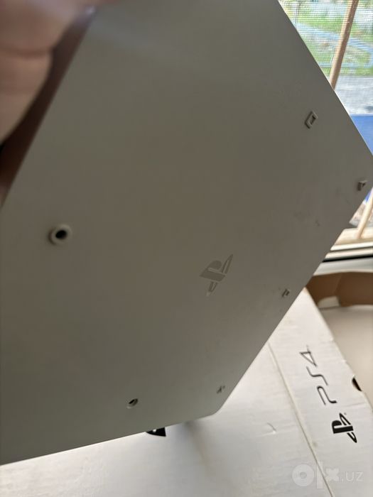 Плейстейшн PS 4 сотилади