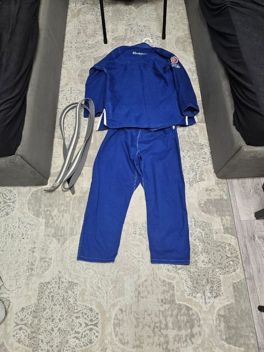 Продам кимоно Bekteam