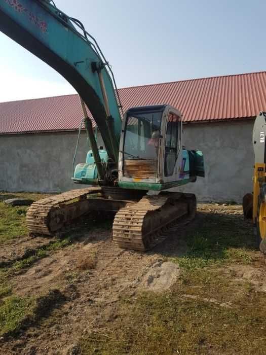 Dezmembrez excavator Kobelco SK210,SK250,SK300- piese de schimb