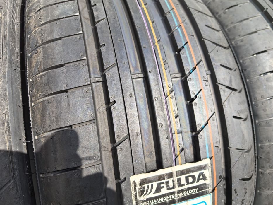 225/40/18 Фулда ДОТ 2021 г - Чисто Нови - САМО 2 броя гуми