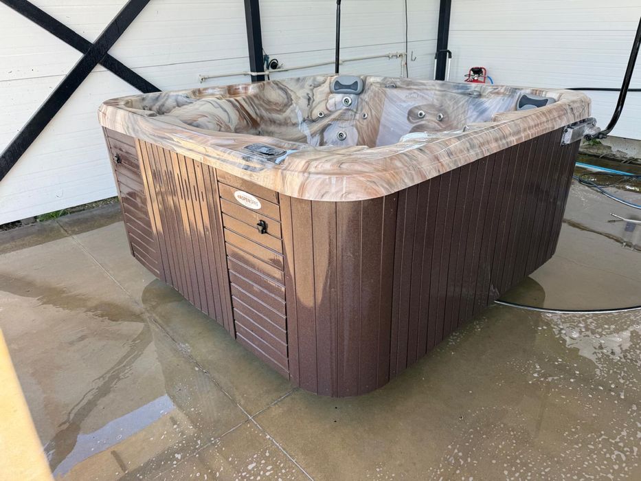 Градински джакузита внос