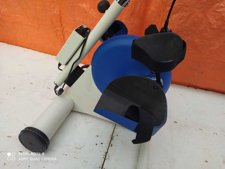 Bicicleta pentru recuperare Motomed Viva 2 (maini /picioare
