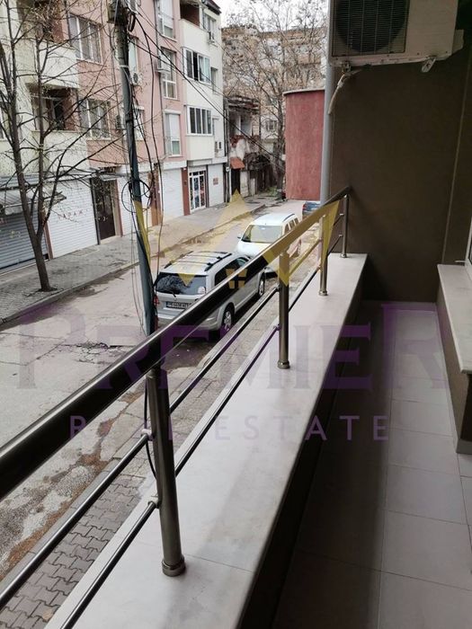 Тристаен апартамент в гр. Пловдив, кв. Кършияка