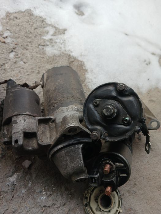 Запчасти на тойота карина е