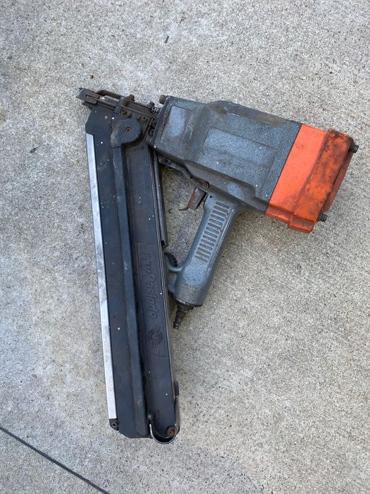 Pistoale pneumatice de 15-160 cuie lemn