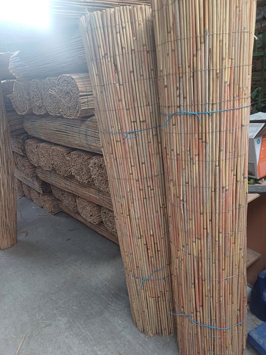 Rogojini din stuf cusute cu sarma zincata