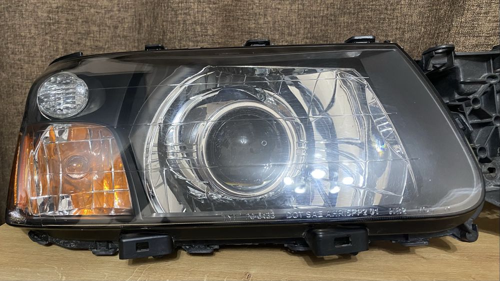 Продам линзовые фары Forester SG