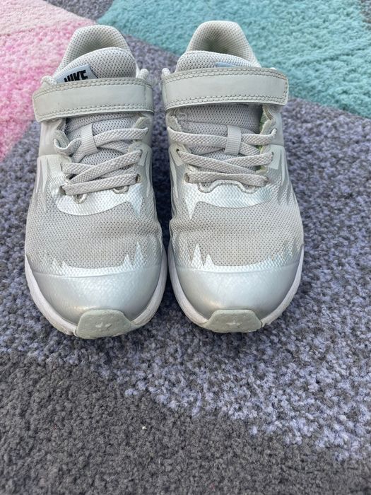 Adidași NIKE,nr 33,5