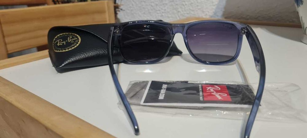 Vând ochelari Ray-Ban Justin RB4165 6596T3 Polarized