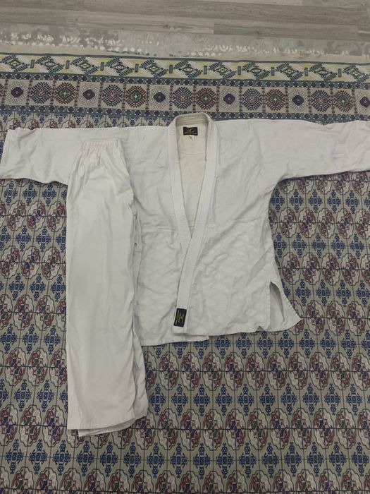 Кимоно ақ сатылады