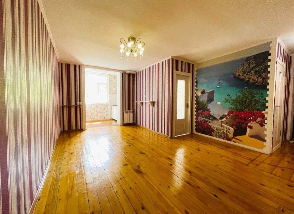 Дархан  Центр СК НБУ 142 школа №3 J