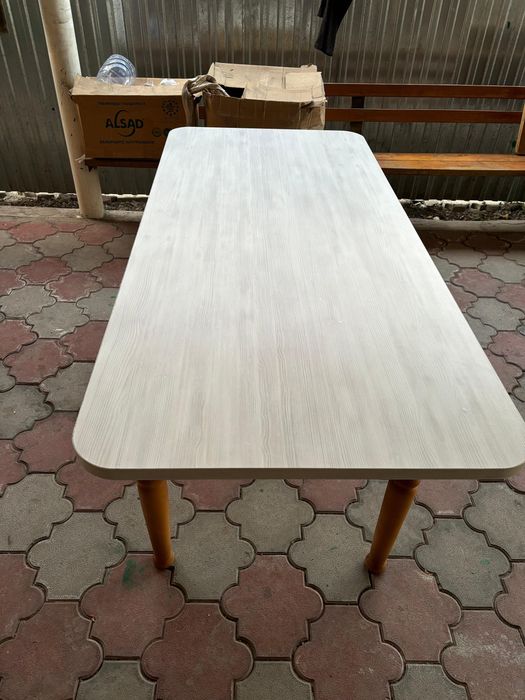 Продам стол