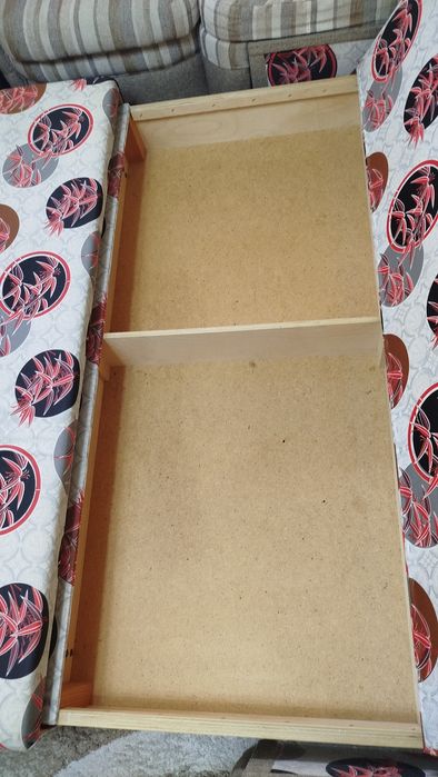 Продам угловой диван.