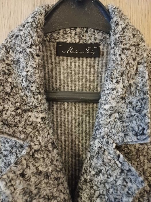 Дамско палто -прав силует