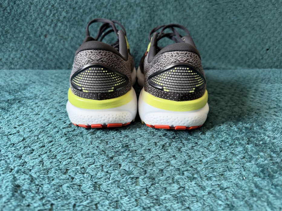 Adidasi Alergare Brooks  Ghost 16