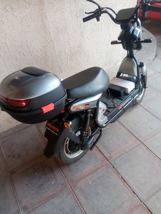 Скутор largo motor