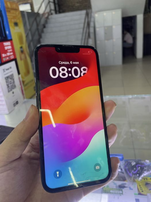 iPhone 13 128GB в отличном состоянии