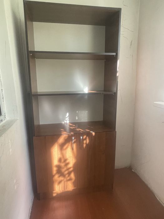 Шкаф для офиса хорошом состояние