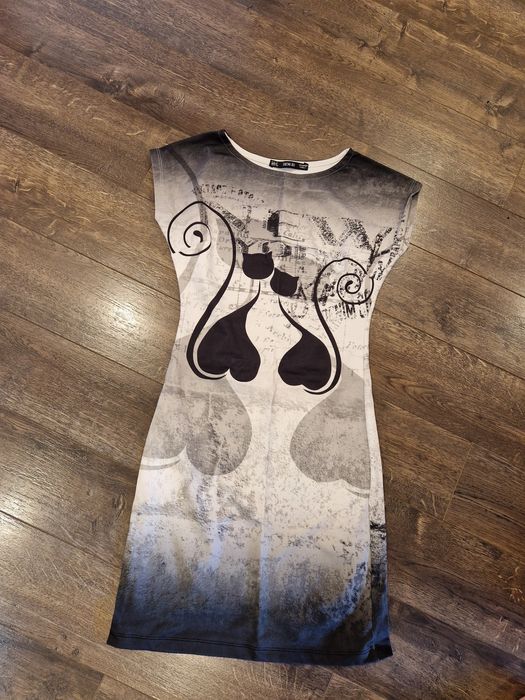 Дамски рокли xs размер