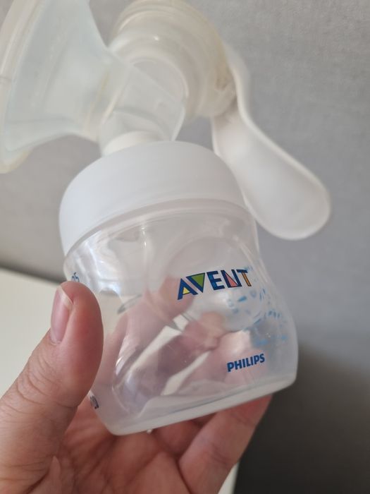Продам молокоотсос Avent