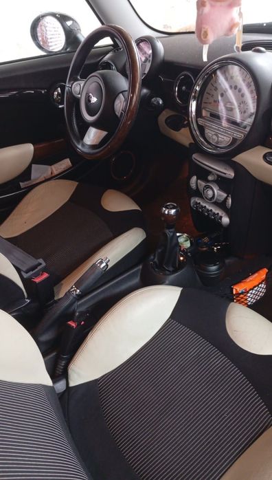 Vând Mini Cooper One