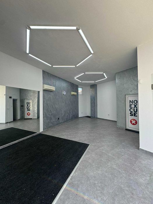 Дава се под наем Магазин в Дупница - 55 кв.м за 255 € - Снимка #1