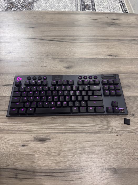Klaviatura Logitech G 915 TKL клавиатура keyboard