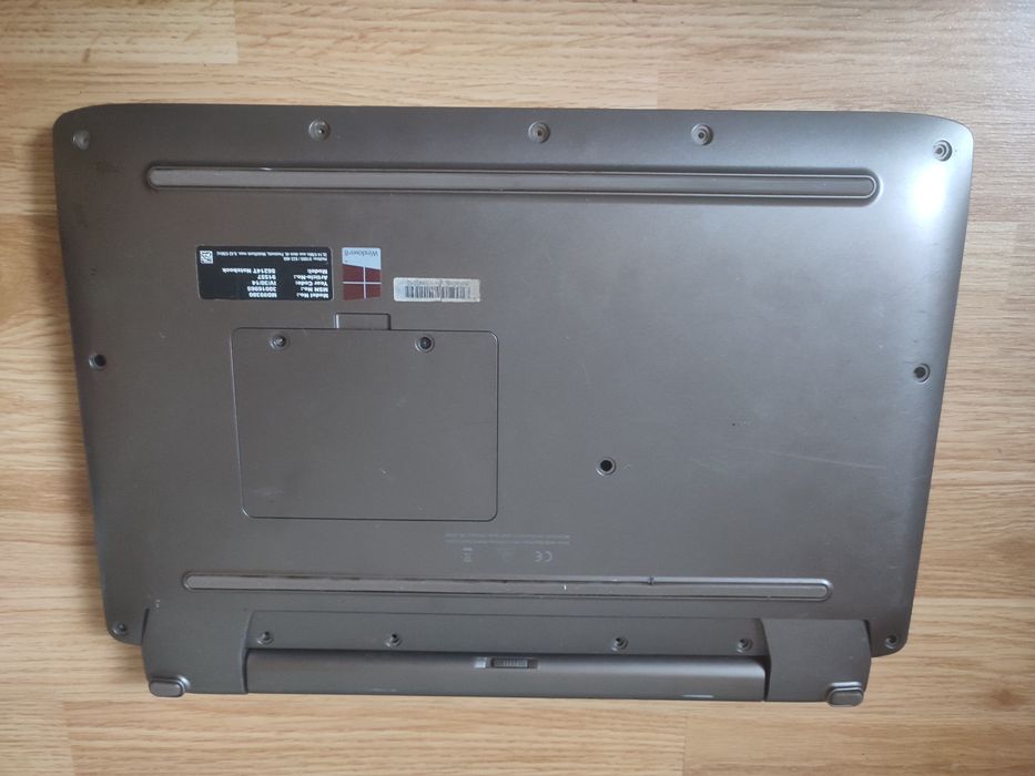 Carcasa Completa + Balamale - Medion Akoya S6214T MD99380