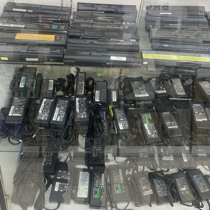 Зарядник для ноутбук Zaryadchik noutbuk uchun Batareyalar noutbuk