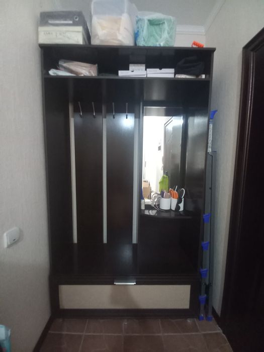 Продам шкаф прихожую