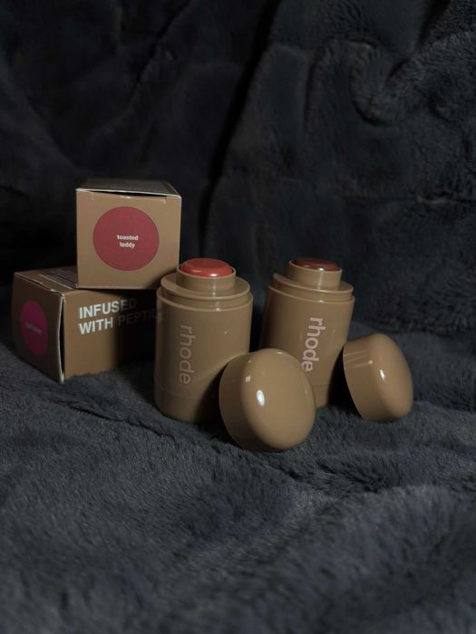 Set Rhode Pocket Blush