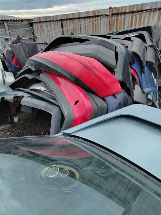 Продам кузовные детали Audi Volkswagen