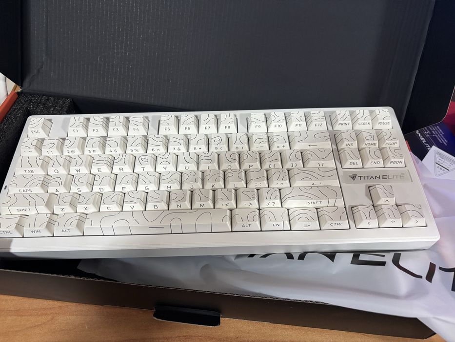 Новая клавиатура беспроводная!!!