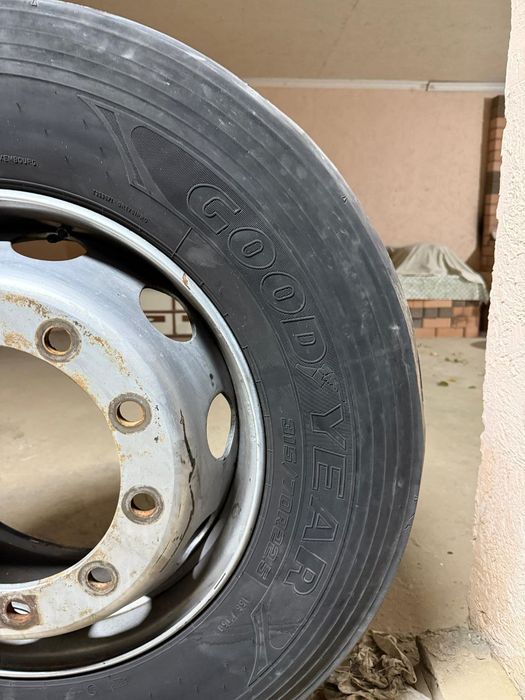 Безкамерки передние  315/70/22.5 GOODYEAR