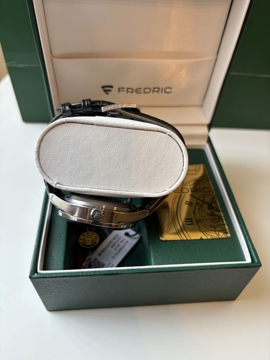 Амтомятичен часовник Fredric