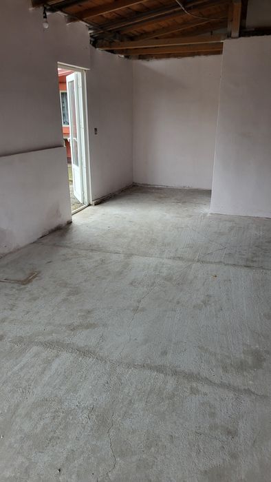 Inchiriez garaj,hala,spatiu pentru diverse activități.