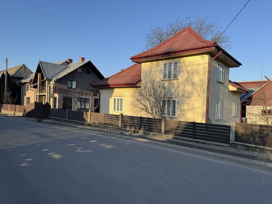 Doua case cu teren 10 ari, Vicovu de Jos