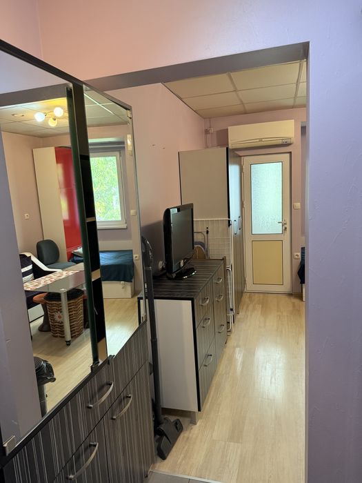 Дава се под наем Едностаен апартамент в Пловдив, Център - 30 кв.м за 350 € - Снимка #13