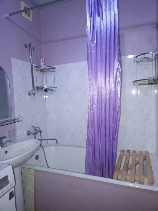 Ялангач массив  орр базарчик продаётся квартира 2/4/4