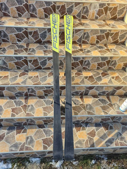 schiuri Fischer RC4 165cm