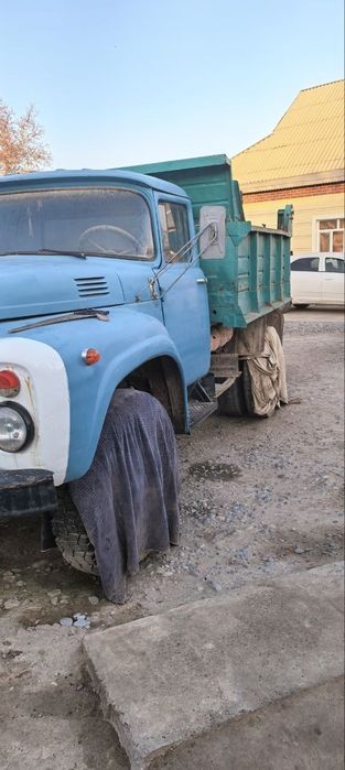 1986 yil Zil Samosval sotiladi. Xolati a'lo
