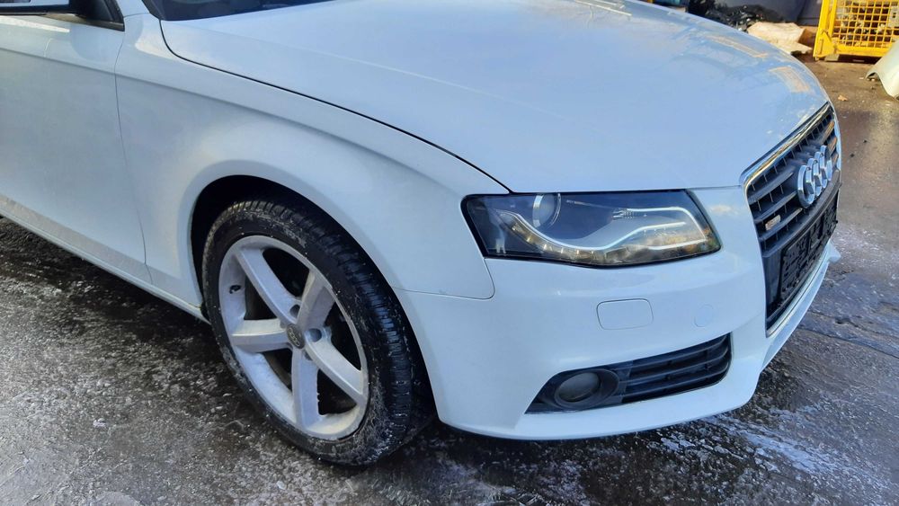 Dezmembrez audi a4 b8 2.0 CAGA s-linne/bara fata a4/capota/far/aripa/