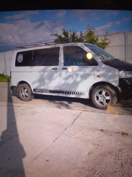 VOLKSWAGEN Transporter