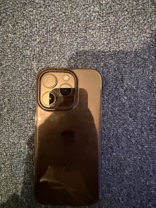Продам айфон 14 про