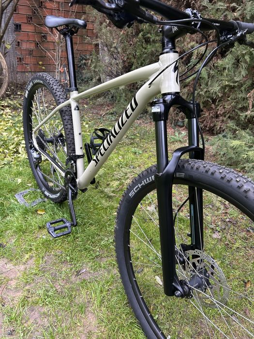 Specialized Rock Hopper 29 цола 2х9 Acera