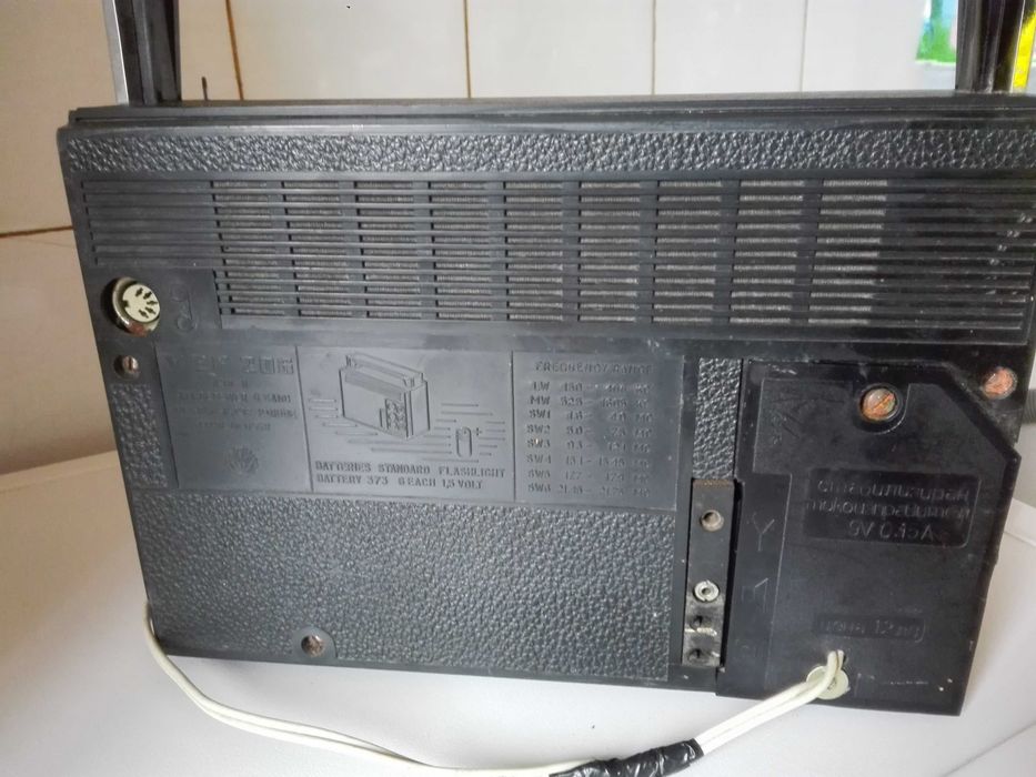 Радио  VEF 206 , NORD MENDE U 106 и лот  фонокарти.