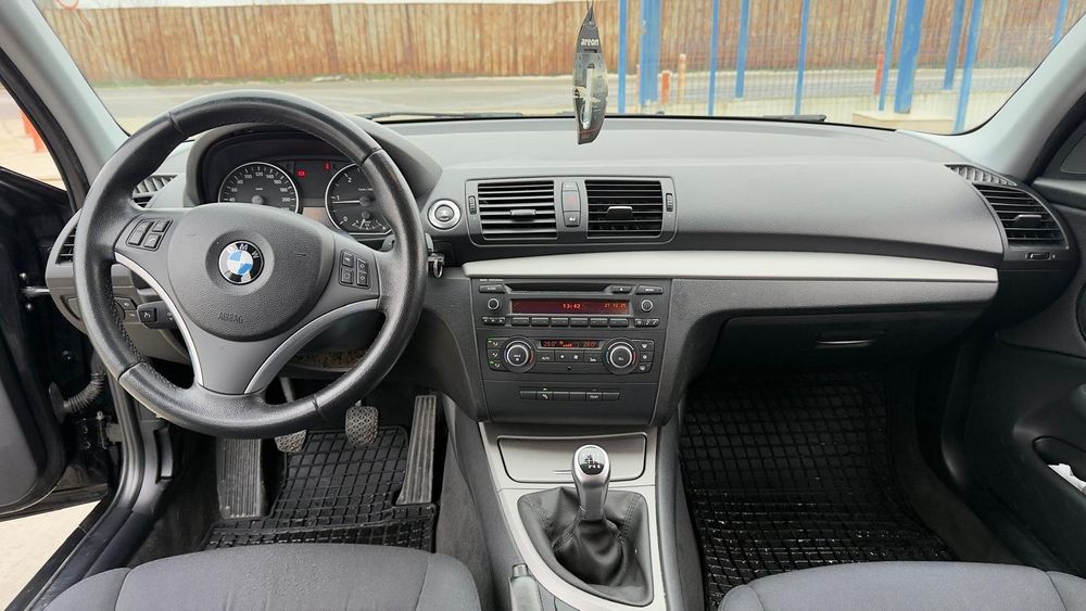 Vand bmw seria 1 2.0d proprietar