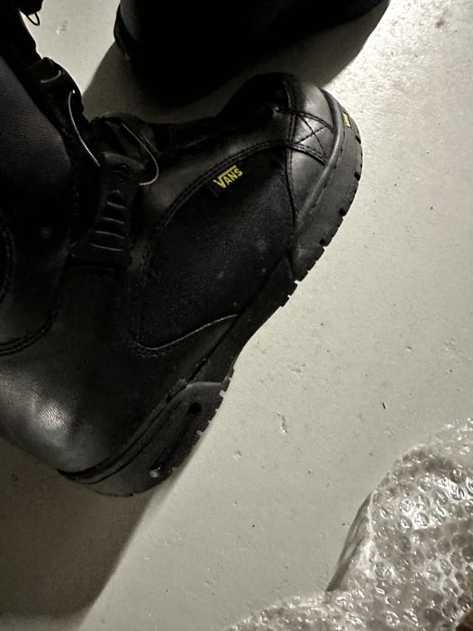 Свеж дамски/юношески сноуборд комплект 137см с обувки Vans (38 EU), каска и очила!