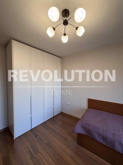 Дава се под наем Тристаен апартамент в Пловдив, Център - 94 кв.м за 661.98 € - Снимка #5