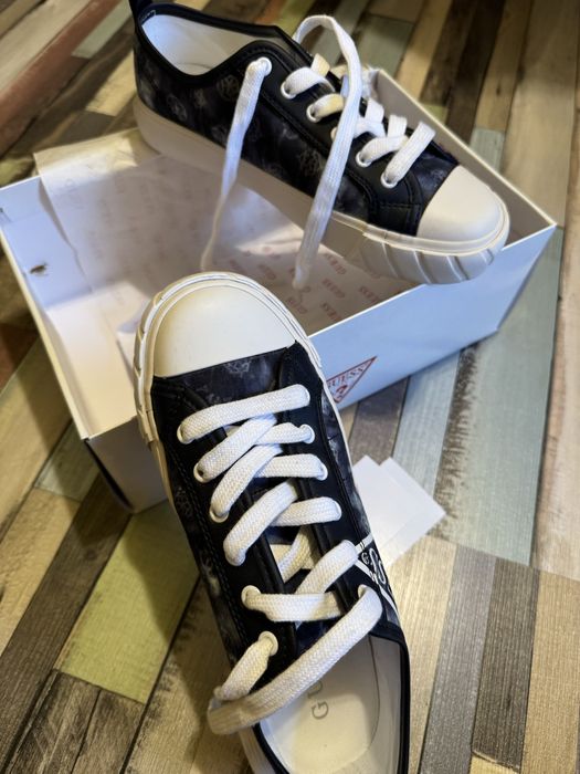 Кецове Guess 36 номер